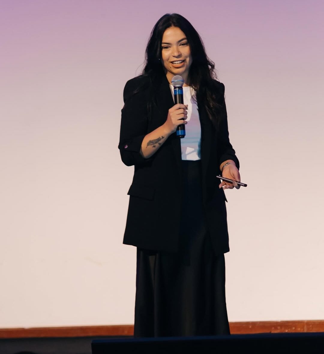 Ontem tive o prazer de subir no palco do Faixa Roxa para falar sobre tráfego pago, mostrar como
